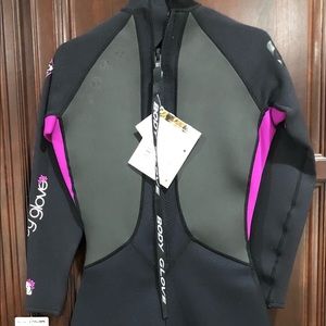 NWT BODY GLOVE WET SUIT